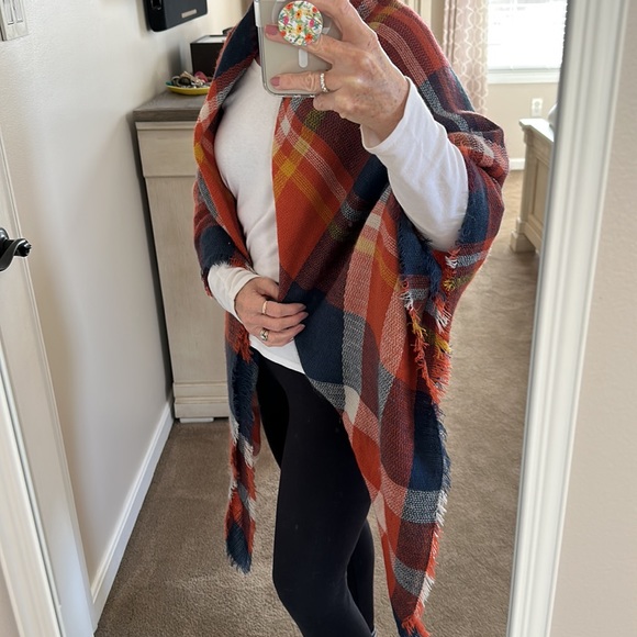 Apt 9 Plaid Multicolored Blanket Scarf - Picture 4 of 8